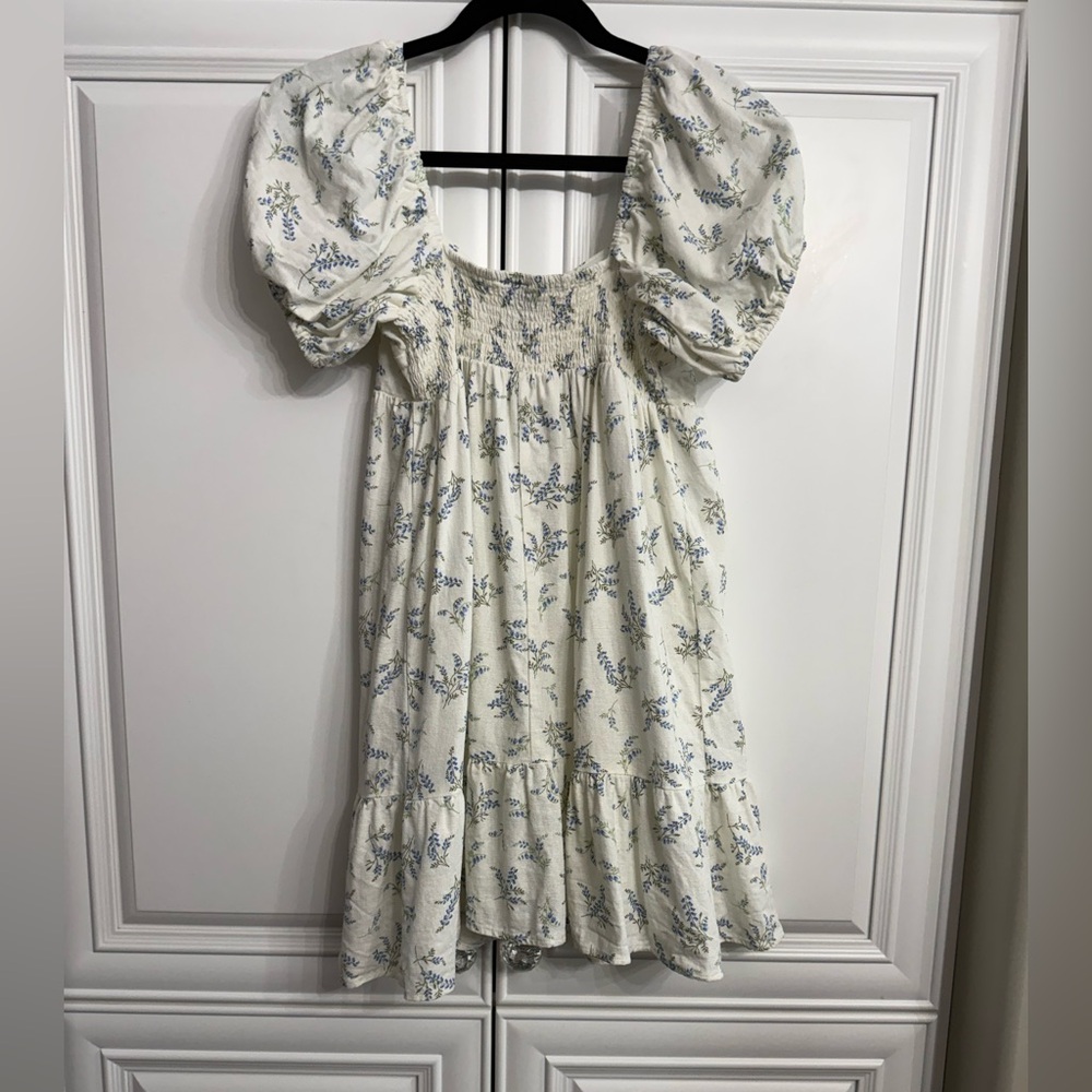 Divided Size Medium Cream/Floral Mini Dress Short Puff Sleeves Sweetheart Neck - Picture 5 of 9